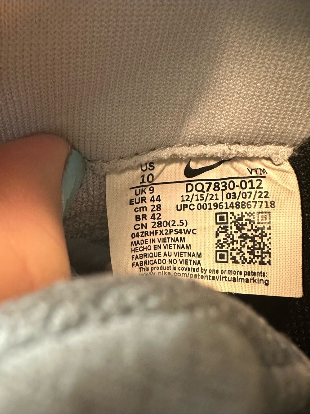 Nike React Flyknit 3 sneakers - women’s 10 - Picture 9 of 10